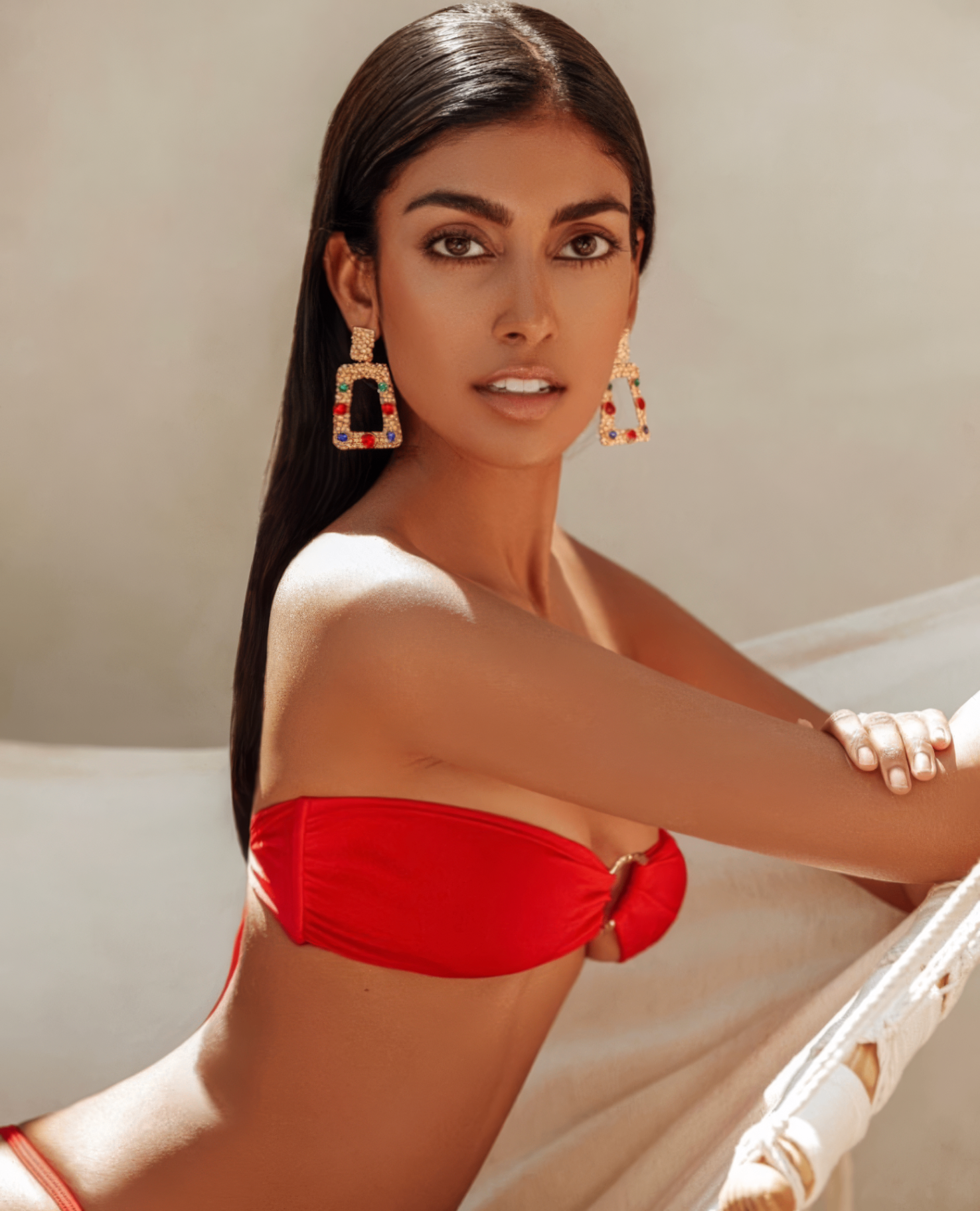 Sleek straight brunette editorial styling with glossy finish by Heidi Stanton, hair stylist Los Angeles